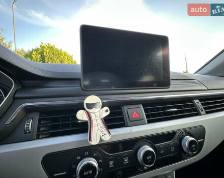 Серый Ауди А4, объемом двигателя 2 л и пробегом 217 тыс. км за 15850 $, фото 57 на Automoto.ua