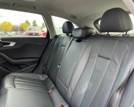 Сірий Ауді А4, об'ємом двигуна 2 л та пробігом 64 тис. км за 7900 $, фото 10 на Automoto.ua