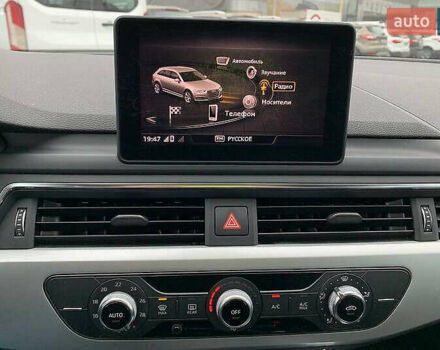 Ауді А4 2017 у Києві на Automoto.ua Сірий Ауді А4, об'ємом двигуна 1.97 л та пробігом 143 тис. км за 18500 $, фото 12 на Automoto.ua