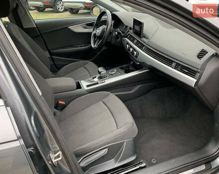 Ауді А4 2017 у Києві на Automoto.ua Сірий Ауді А4, об'ємом двигуна 1.97 л та пробігом 143 тис. км за 18500 $, фото 16 на Automoto.ua