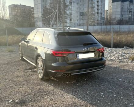 Серый Ауди А4, объемом двигателя 2 л и пробегом 161 тыс. км за 19000 $, фото 4 на Automoto.ua