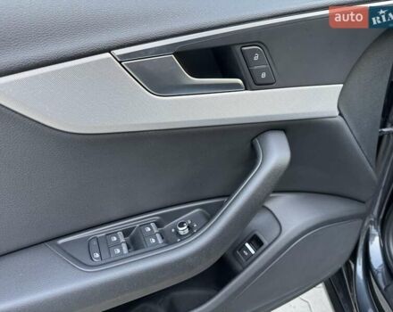 Сірий Ауді А4, об'ємом двигуна 1.97 л та пробігом 250 тис. км за 18500 $, фото 16 на Automoto.ua