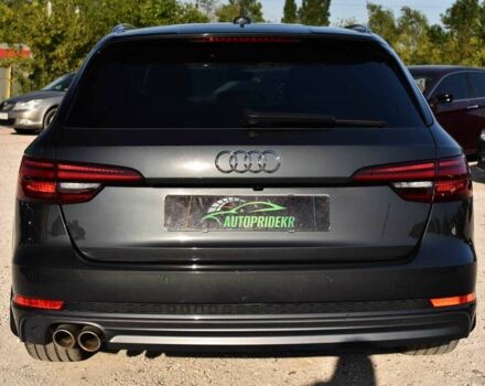 Серый Ауди А4, объемом двигателя 2 л и пробегом 160 тыс. км за 18999 $, фото 3 на Automoto.ua