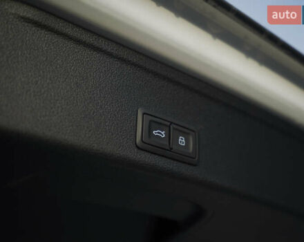 Сірий Ауді А4, об'ємом двигуна 1.97 л та пробігом 180 тис. км за 26500 $, фото 40 на Automoto.ua