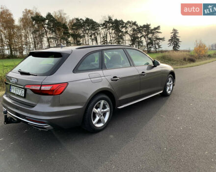 Серый Ауди А4, объемом двигателя 2 л и пробегом 195 тыс. км за 21557 $, фото 2 на Automoto.ua
