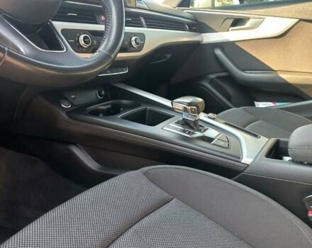 Сірий Ауді А4, об'ємом двигуна 2 л та пробігом 217 тис. км за 21799 $, фото 17 на Automoto.ua
