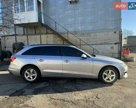 Серый Ауди А4, объемом двигателя 2 л и пробегом 30 тыс. км за 35900 $, фото 5 на Automoto.ua