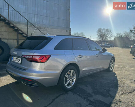 Серый Ауди А4, объемом двигателя 2 л и пробегом 30 тыс. км за 35900 $, фото 7 на Automoto.ua