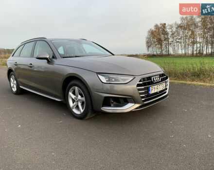 Серый Ауди А4, объемом двигателя 2 л и пробегом 195 тыс. км за 21557 $, фото 4 на Automoto.ua