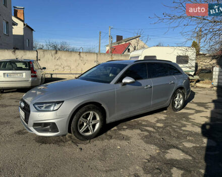 Серый Ауди А4, объемом двигателя 2 л и пробегом 30 тыс. км за 35900 $, фото 1 на Automoto.ua