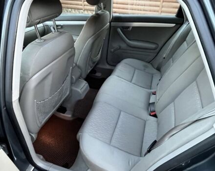 Серый Ауди А4, объемом двигателя 2 л и пробегом 300 тыс. км за 4200 $, фото 7 на Automoto.ua