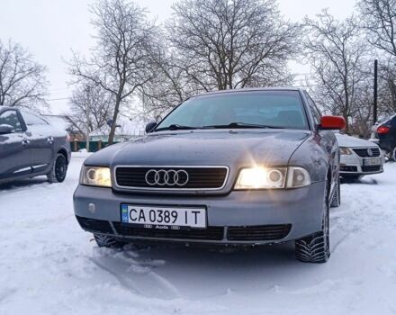 Серый Ауди А4, объемом двигателя 1.8 л и пробегом 300 тыс. км за 3200 $, фото 1 на Automoto.ua