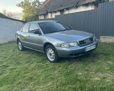 Серый Ауди А4, объемом двигателя 1.6 л и пробегом 291 тыс. км за 3200 $, фото 1 на Automoto.ua