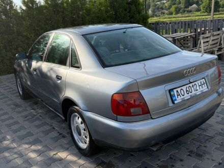 Сірий Ауді А4, об'ємом двигуна 1.6 л та пробігом 293 тис. км за 3197 $, фото 1 на Automoto.ua