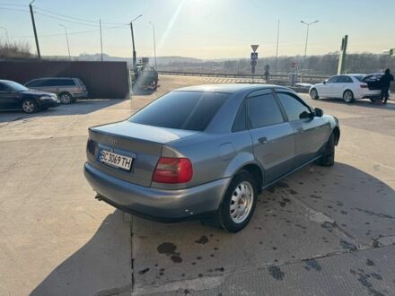 Ауді А4 1996 у Ходорів на Automoto.ua Сірий Ауді А4, об'ємом двигуна 1.9 л та пробігом 320 тис. км за 3800 $, фото 1 на Automoto.ua