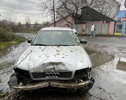 Серый Ауди А4, объемом двигателя 1.6 л и пробегом 210 тыс. км за 700 $, фото 1 на Automoto.ua