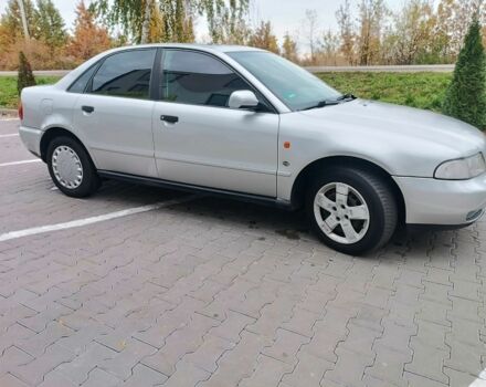 Серый Ауди А4, объемом двигателя 0 л и пробегом 300 тыс. км за 1620 $, фото 1 на Automoto.ua