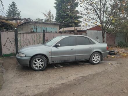 Ауди А4 1997 в Каменское - Днепродзержинск на Automoto.ua Серый Ауди А4, объемом двигателя 2.6 л и пробегом 1000 тыс. км за 2500 $, фото 1 на Automoto.ua