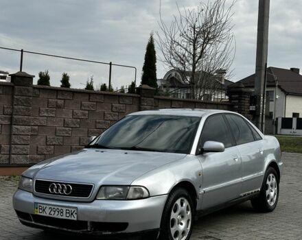 Серый Ауди А4, объемом двигателя 1.8 л и пробегом 300 тыс. км за 2050 $, фото 1 на Automoto.ua