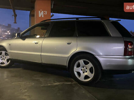 Ауди А4 1997 в Львове на Automoto.ua Серый Ауди А4, объемом двигателя 1.9 л и пробегом 412 тыс. км за 3800 $, фото 1 на Automoto.ua