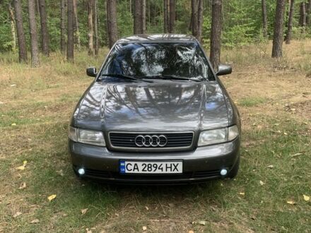 Ауді А4 1997 у Черкасах на Automoto.ua Сірий Ауді А4, об'ємом двигуна 1.6 л та пробігом 286 тис. км за 3900 $, фото 1 на Automoto.ua