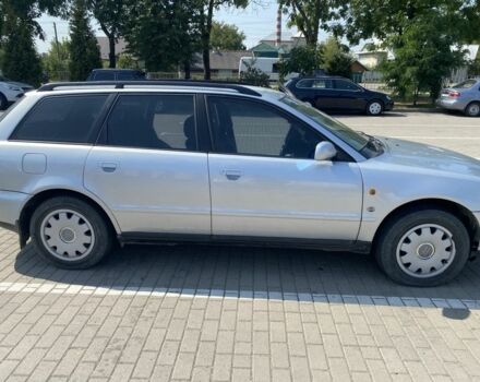 Серый Ауди А4, объемом двигателя 1.6 л и пробегом 280 тыс. км за 2400 $, фото 1 на Automoto.ua