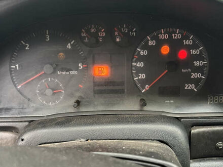 Серый Ауди А4, объемом двигателя 1.9 л и пробегом 500 тыс. км за 1300 $, фото 1 на Automoto.ua