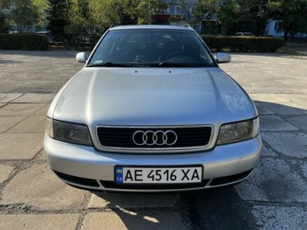 Ауди А4 1998 в Каменское - Днепродзержинск на Automoto.ua Серый Ауди А4, объемом двигателя 2.4 л и пробегом 293 тыс. км за 4500 $, фото 1 на Automoto.ua