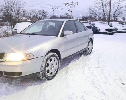 Сірий Ауді А4, об'ємом двигуна 1.6 л та пробігом 222 тис. км за 2750 $, фото 1 на Automoto.ua