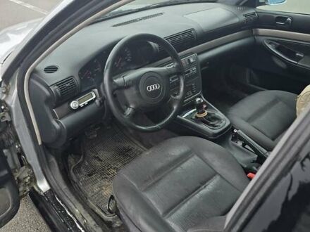 Серый Ауди А4, объемом двигателя 1.6 л и пробегом 190 тыс. км за 3350 $, фото 1 на Automoto.ua