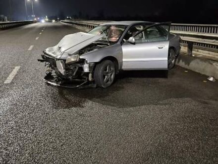 Серый Ауди А4, объемом двигателя 1.6 л и пробегом 389 тыс. км за 850 $, фото 1 на Automoto.ua