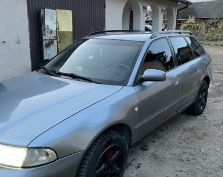 Сірий Ауді А4, об'ємом двигуна 1.8 л та пробігом 450 тис. км за 3200 $, фото 1 на Automoto.ua