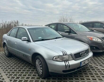 Сірий Ауді А4, об'ємом двигуна 1.6 л та пробігом 400 тис. км за 2100 $, фото 1 на Automoto.ua