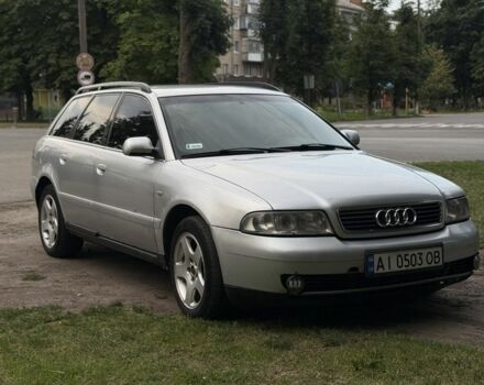 Серый Ауди А4, объемом двигателя 2.5 л и пробегом 300 тыс. км за 4000 $, фото 1 на Automoto.ua
