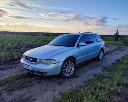 Сірий Ауді А4, об'ємом двигуна 2.5 л та пробігом 330 тис. км за 1850 $, фото 1 на Automoto.ua