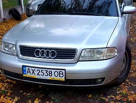 Ауди А4 1999 в Харькове на Automoto.ua Серый Ауди А4, объемом двигателя 1.8 л и пробегом 0 тыс. км за 3650 $, фото 1 на Automoto.ua