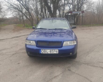 Серый Ауди А4, объемом двигателя 1.9 л и пробегом 500 тыс. км за 1800 $, фото 1 на Automoto.ua