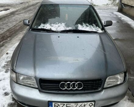 Сірий Ауді А4, об'ємом двигуна 1.6 л та пробігом 258 тис. км за 1300 $, фото 1 на Automoto.ua