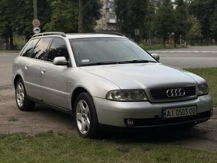 Серый Ауди А4, объемом двигателя 2.5 л и пробегом 300 тыс. км за 4000 $, фото 1 на Automoto.ua