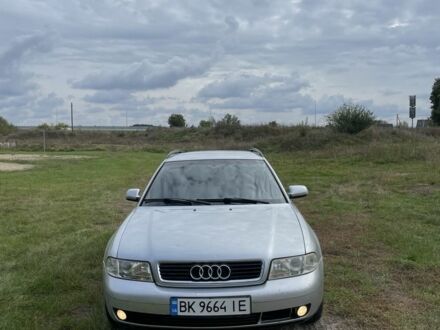 Серый Ауди А4, объемом двигателя 1.6 л и пробегом 376 тыс. км за 3900 $, фото 1 на Automoto.ua