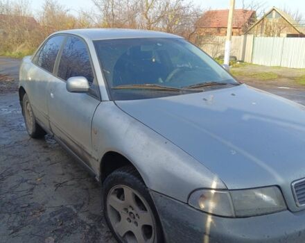 Сірий Ауді А4, об'ємом двигуна 2 л та пробігом 380 тис. км за 1600 $, фото 1 на Automoto.ua