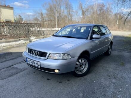 Сірий Ауді А4, об'ємом двигуна 1.9 л та пробігом 350 тис. км за 3600 $, фото 1 на Automoto.ua