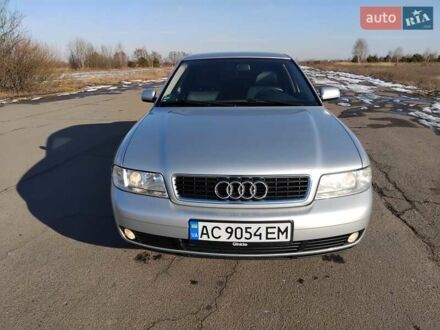 Сірий Ауді А4, об'ємом двигуна 1.6 л та пробігом 260 тис. км за 3800 $, фото 1 на Automoto.ua