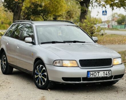 Серый Ауди А4, объемом двигателя 0 л и пробегом 200 тыс. км за 2150 $, фото 1 на Automoto.ua