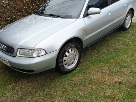 Сірий Ауді А4, об'ємом двигуна 1.8 л та пробігом 254 тис. км за 4100 $, фото 1 на Automoto.ua