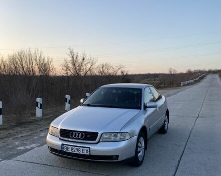 Серый Ауди А4, объемом двигателя 1.8 л и пробегом 377 тыс. км за 3200 $, фото 1 на Automoto.ua