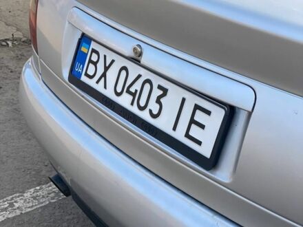 Сірий Ауді А4, об'ємом двигуна 1.8 л та пробігом 360 тис. км за 3500 $, фото 1 на Automoto.ua