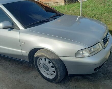Серый Ауди А4, объемом двигателя 2 л и пробегом 230 тыс. км за 2700 $, фото 1 на Automoto.ua
