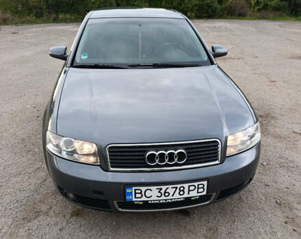 Серый Ауди А4, объемом двигателя 1.98 л и пробегом 300 тыс. км за 4350 $, фото 1 на Automoto.ua