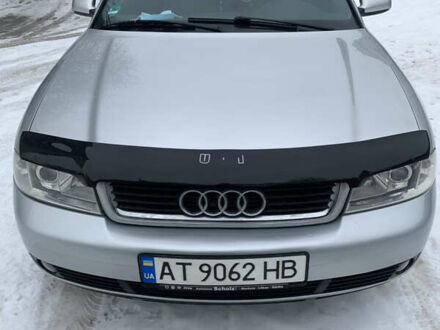 Сірий Ауді А4, об'ємом двигуна 1.6 л та пробігом 202 тис. км за 3999 $, фото 1 на Automoto.ua